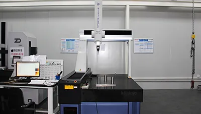 Instrument de mesure 3D Mitutoyo (Japon)