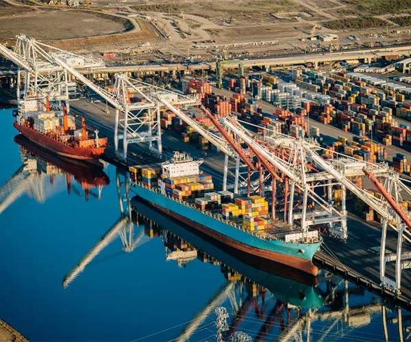 Réducteurs industriels et réducteurs de vitesse pour applications marines et offshore