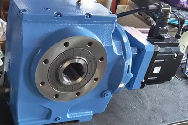 Réducteurs industriels et réducteurs de vitesse pour la fabrication de semi-conducteurs